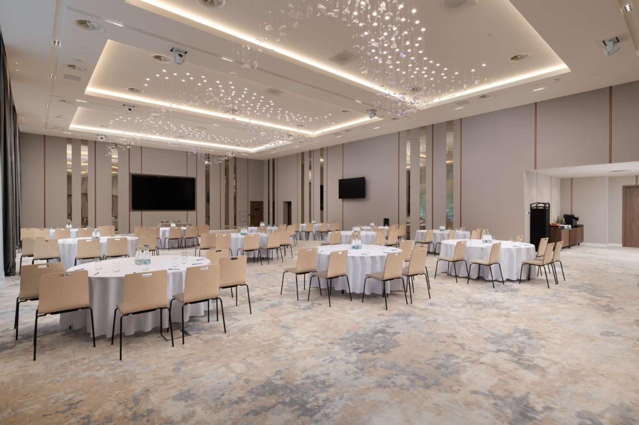 Radisson Blu Hotel, Cluj Exteriör bild The ballroom