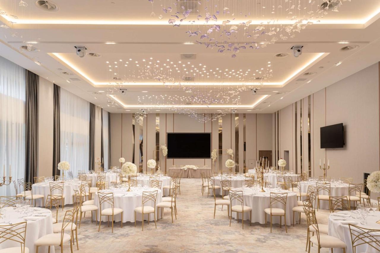 Radisson Blu Hotel, Cluj Exteriör bild The ballroom