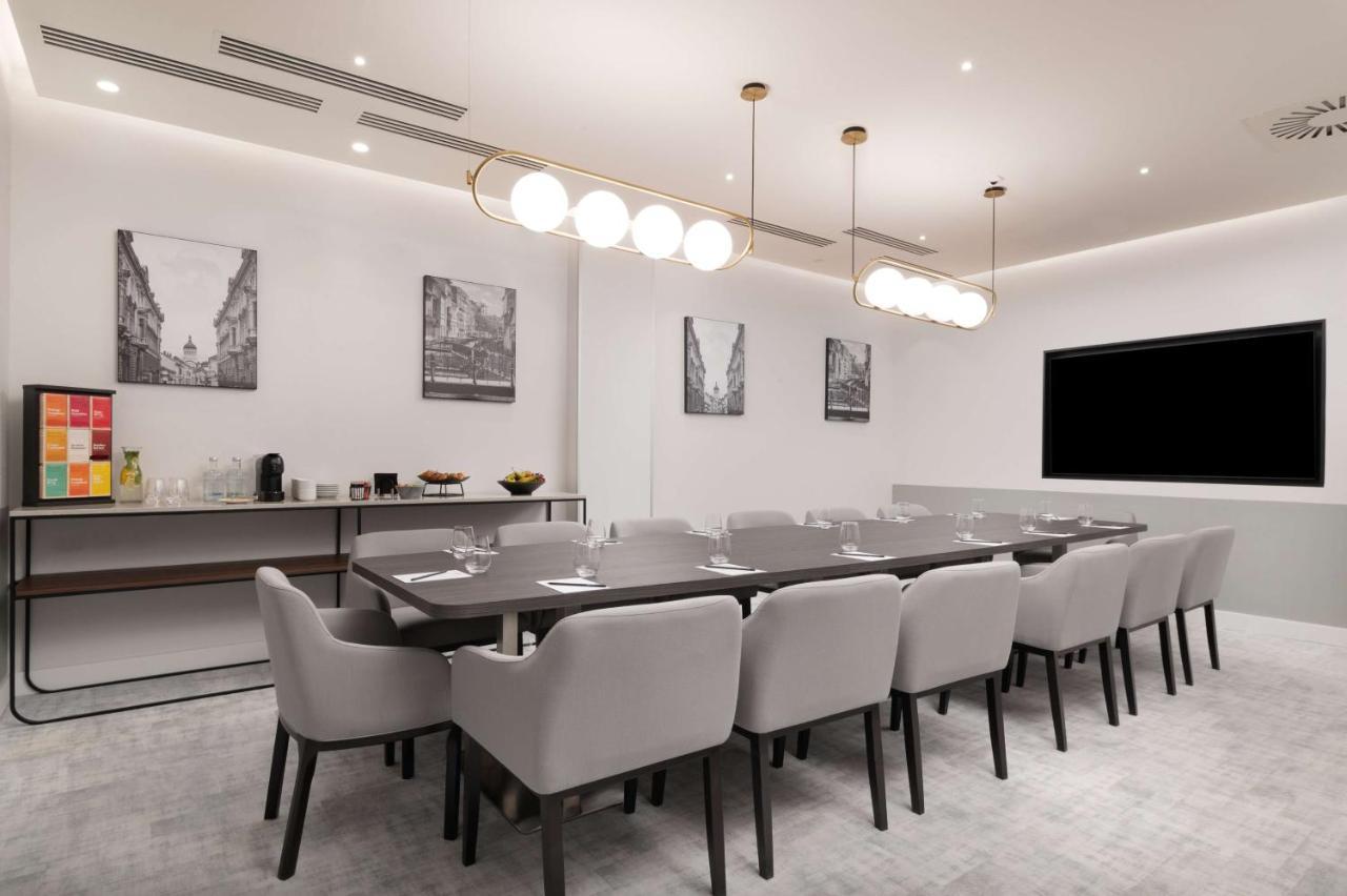 Radisson Blu Hotel, Cluj Exteriör bild 3D rendering of a meeting room